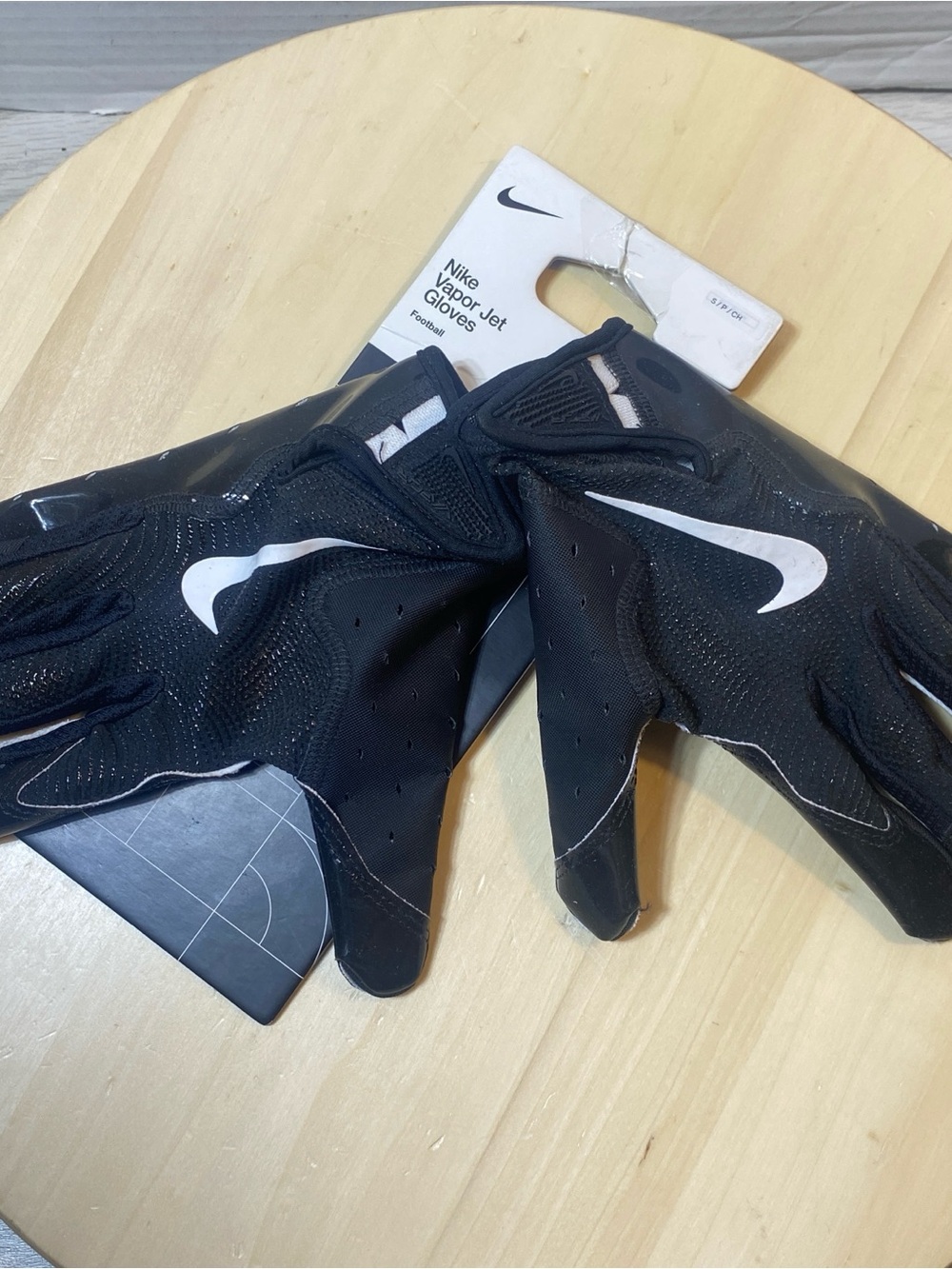 Nike Vapor Jet Football Gloves Unisex Small- Black White - NWT